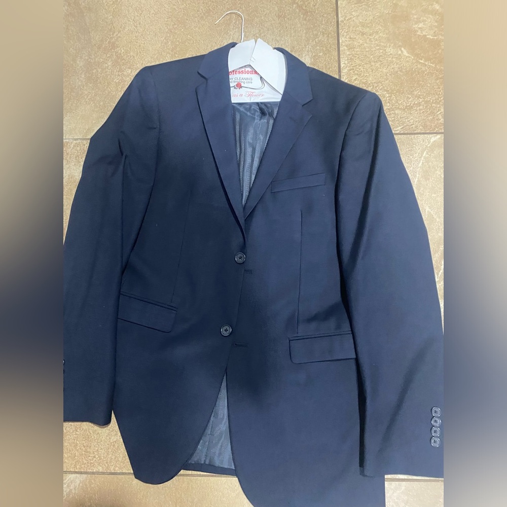Marchatti Navy blue blazer. Size 40L/34W. worn a couple of times.